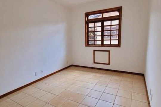 Quarto de casa de condomínio à venda com 3 quartos, 105m² em Baldeador, Niterói