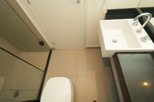 Banheiro de kitnet/studio para alugar com 1 quarto, 27m² em Vila Mariana, São Paulo