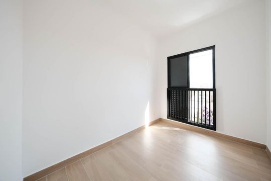Quarto 1 de apartamento para alugar com 2 quartos, 46m² em Vila Granada, São Paulo
