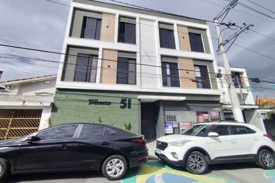 Fachada de apartamento para alugar com 2 quartos, 46m² em Vila Granada, São Paulo