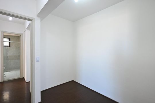 Closet de apartamento à venda com 3 quartos, 120m² em Chácara Agrindus, Taboão da Serra