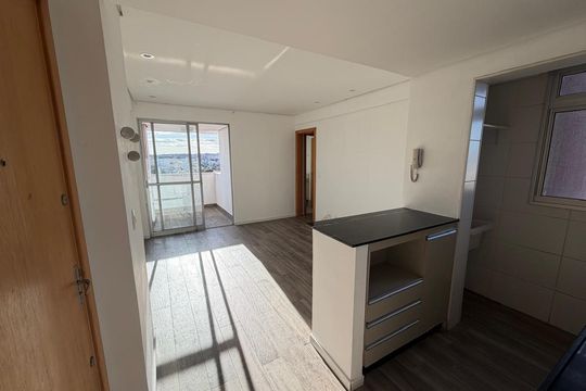 Sala de apartamento para alugar com 2 quartos, 55m² em Santa Branca, Belo Horizonte
