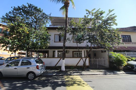 Fachada de casa de condomínio à venda com 2 quartos, 100m² em Taquara, Rio de Janeiro