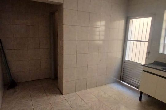 Cozinha de casa para alugar com 2 quartos, 70m² em Chácara Mafalda, São Paulo