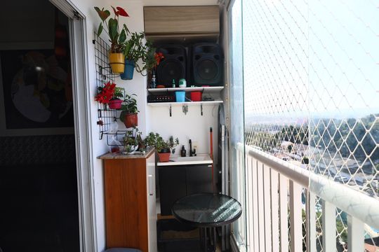 Sala de apartamento à venda com 2 quartos, 55m² em Quitaúna, Osasco