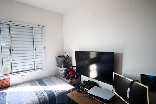 Quarto 2 de apartamento à venda com 2 quartos, 55m² em Quitaúna, Osasco