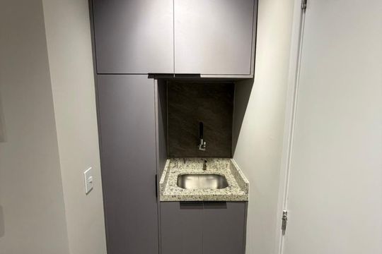 Sala/Quarto de kitnet/studio para alugar com 1 quarto, 28m² em Jardim Aurelia, São Paulo