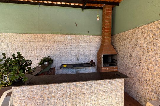 Área comum - Churrasqueira de casa à venda com 3 quartos, 400m² em Colônia Agrícola Samambaia, Brasília