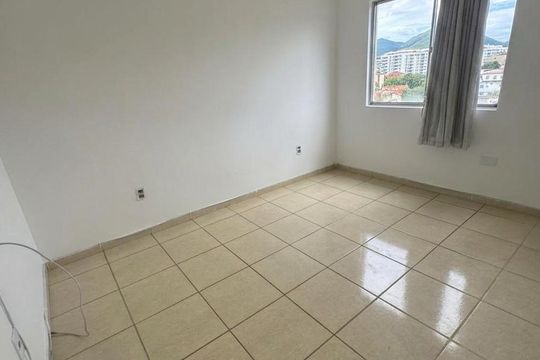 Quarto de apartamento à venda com 2 quartos, 45m² em Campo Grande, Rio de Janeiro