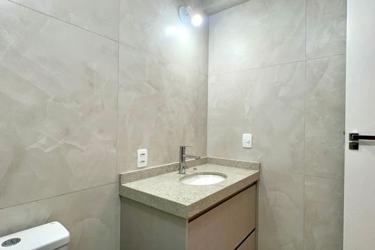 Banheiro de apartamento à venda com 2 quartos, 95m² em Cerqueira César, São Paulo