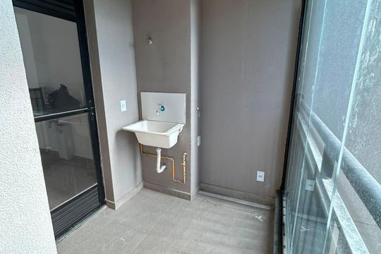 Varanda de apartamento à venda com 2 quartos, 55m² em Jardim Maria Helena, Barueri