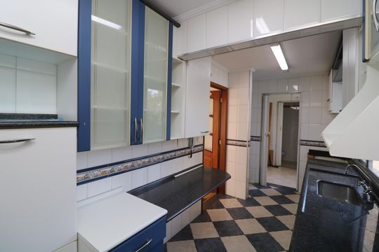 Cozinha de apartamento à venda com 1 quarto, 70m² em Vila Bela, São Paulo