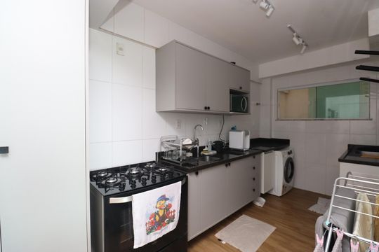 Cozinha de apartamento para alugar com 2 quartos, 68m² em Piatã, Salvador