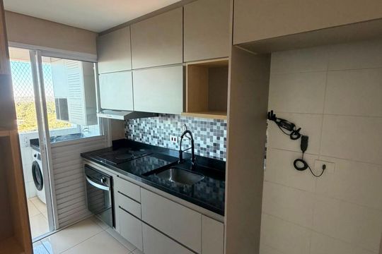 Cozinha de apartamento para alugar com 2 quartos, 54m² em Pousada dos Bandeirantes, Carapicuíba