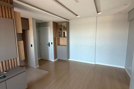 Sala de apartamento para alugar com 2 quartos, 54m² em Pousada dos Bandeirantes, Carapicuíba