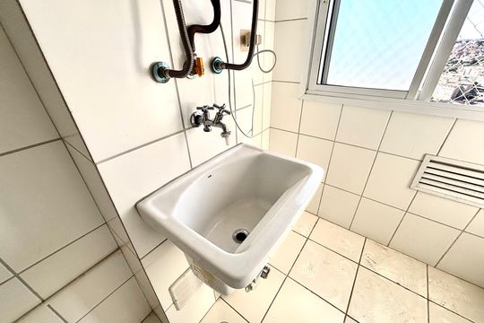 Área de serviço de apartamento para alugar com 2 quartos, 49m² em Jardim Brasilia, São Paulo