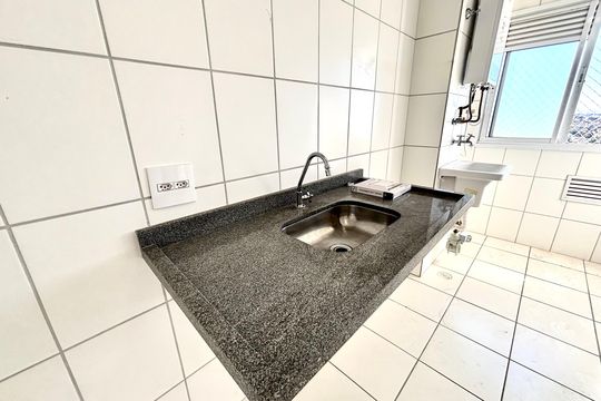 Cozinha de apartamento para alugar com 2 quartos, 49m² em Jardim Brasilia, São Paulo