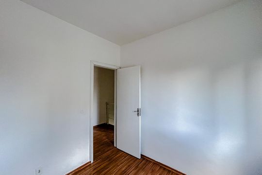Quarto 2 de casa para alugar com 3 quartos, 80m² em Vila Esperança, São Paulo