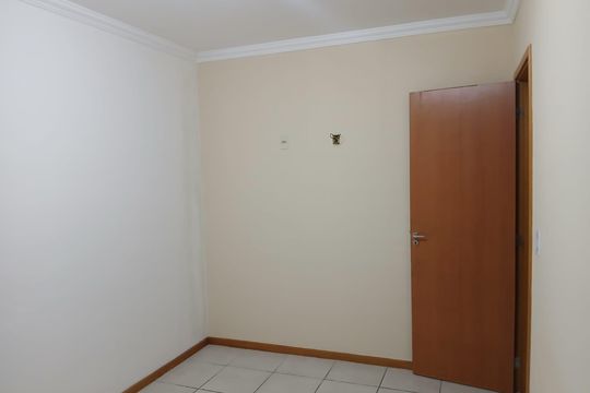 Quarto de apartamento para alugar com 2 quartos, 57m² em Santa Luzia, São Gonçalo