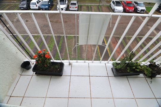 Sacada de apartamento para alugar com 3 quartos, 54m² em Estância Velha, Canoas
