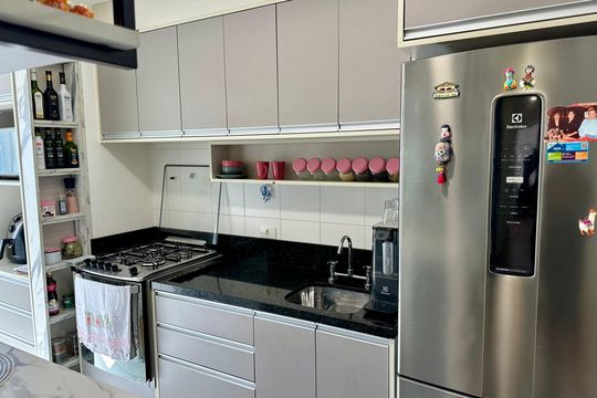 Cozinha de apartamento à venda com 2 quartos, 97m² em Santo Amaro, São Paulo