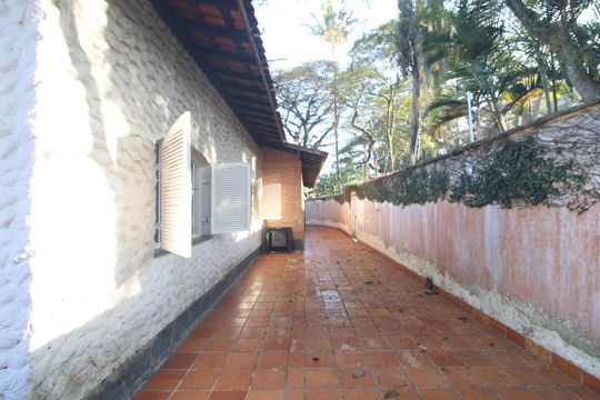 Quintal lateral de casa à venda com 3 quartos, 194m² em Interlagos, São Paulo