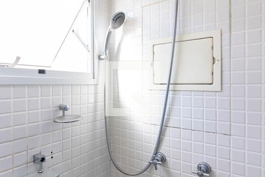Banheiro de apartamento para alugar com 3 quartos, 118m² em Parque Mandaqui, São Paulo