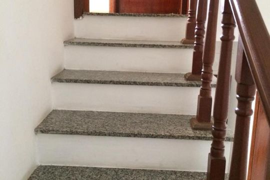 Escada de casa à venda com 3 quartos, 221m² em Horto Florestal, Jundiaí