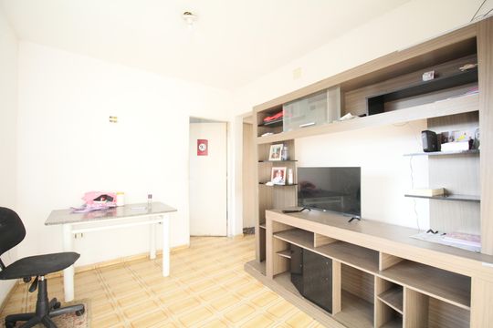 Casa à venda com 2 quartos, 95m² em Jardim das Palmas, São Paulo