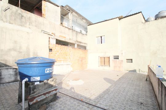 Quintal de casa à venda com 2 quartos, 95m² em Jardim das Palmas, São Paulo