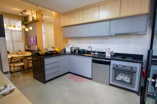 Casa à venda com 3 quartos, 150m² em Q 101, Brasília