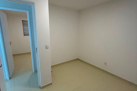 Quarto de apartamento à venda com 2 quartos, 45m² em Jardim Tamoio, Jundiaí