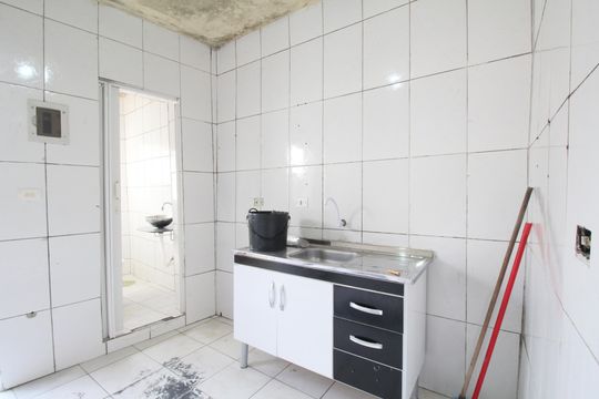 Sala/Cozinha de casa para alugar com 1 quarto, 20m² em Jardim das Palmas, São Paulo