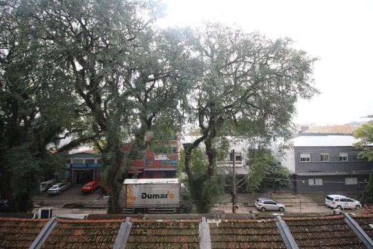 Vista de apartamento à venda com 2 quartos, 59m² em São Geraldo, Porto Alegre