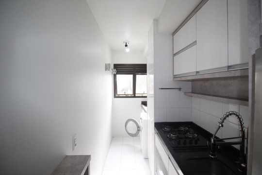 Cozinha de apartamento à venda com 2 quartos, 59m² em São Geraldo, Porto Alegre