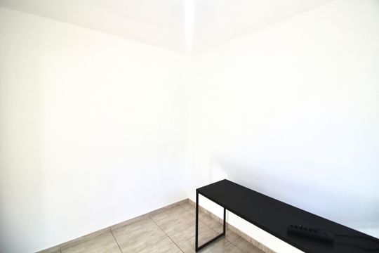 Quarto 2 de apartamento para alugar com 2 quartos, 49m² em Parque Cisper, São Paulo