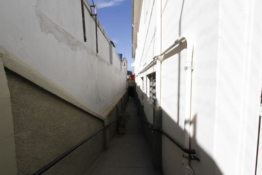 Corredor de casa para alugar com 2 quartos, 72m² em Carlos Prates, Belo Horizonte