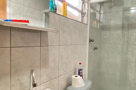 Banheiro da Suíte de casa à venda com 2 quartos, 80m² em Jardim Popular, São Paulo