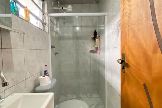 Banheiro da Suíte de casa à venda com 2 quartos, 80m² em Jardim Popular, São Paulo
