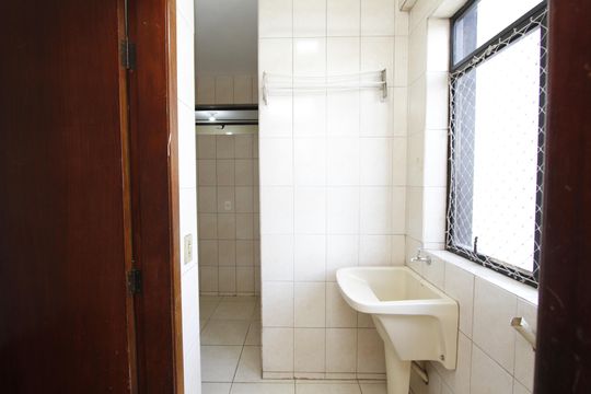Área de Serviço de apartamento para alugar com 3 quartos, 82m² em Lourdes, Belo Horizonte