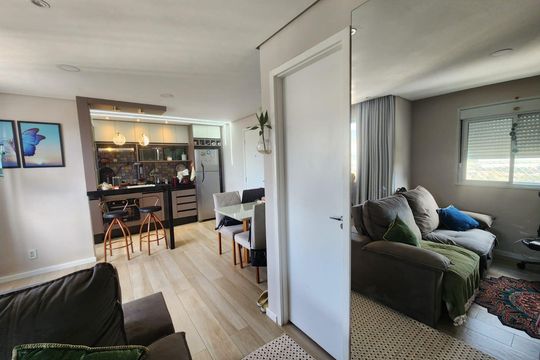 Sala de apartamento para alugar com 1 quarto, 40m² em Jardim Adelfiore, São Paulo
