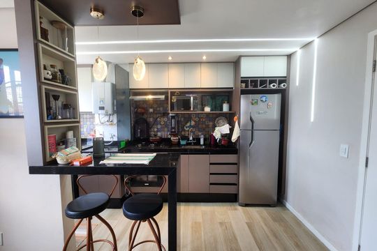Cozinha de apartamento para alugar com 1 quarto, 40m² em Jardim Adelfiore, São Paulo