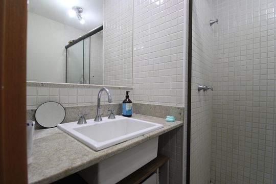 Banheiro da suíte 2 de apartamento para alugar com 3 quartos, 110m² em Freguesia (jacarepaguá), Rio de Janeiro