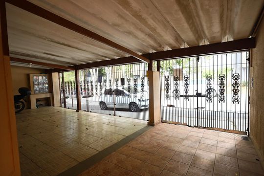 Garagem de casa para alugar com 1 quarto, 38m² em Jardim das Flores, Osasco