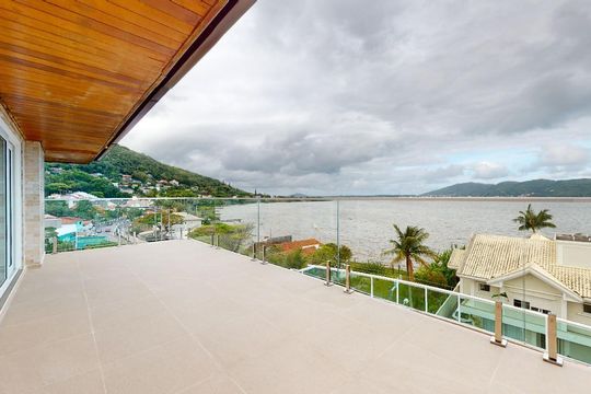 Área externa de apartamento para alugar com 3 quartos, 277m² em Lagoa da Conceição, Florianópolis