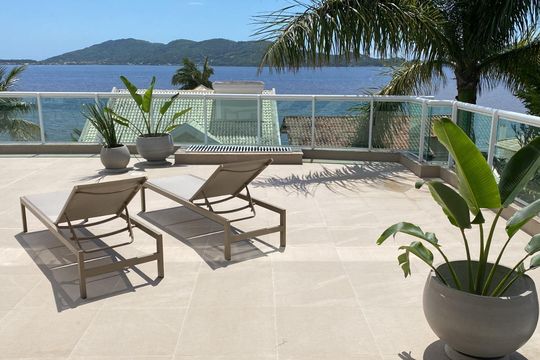 Área externa de apartamento para alugar com 3 quartos, 277m² em Lagoa da Conceição, Florianópolis