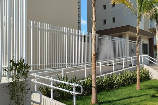 Fachada de apartamento para alugar com 1 quarto, 33m² em Parque Industrial Tomas Edson, São Paulo