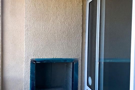 Varanda de apartamento para alugar com 2 quartos, 45m² em Jardim Itu, Porto Alegre