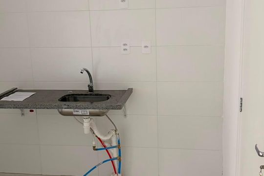 Cozinha de apartamento à venda com 2 quartos, 54m² em Vila Bandeirantes, São Paulo