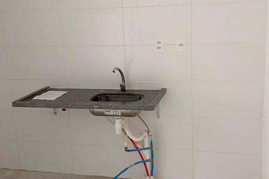 Cozinha de apartamento à venda com 2 quartos, 54m² em Vila Bandeirantes, São Paulo